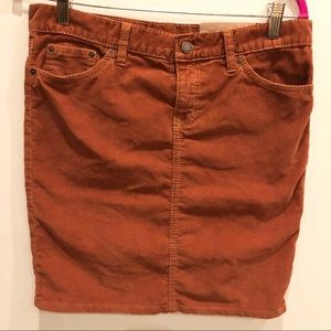 Gap Womans corduroy burnt orange mini skirt sz 6